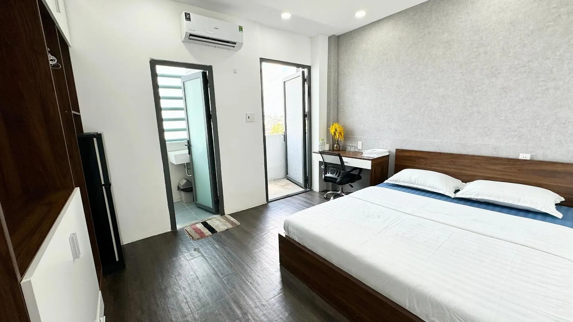 Dlux Saigon Condo Ho Chi Minh City