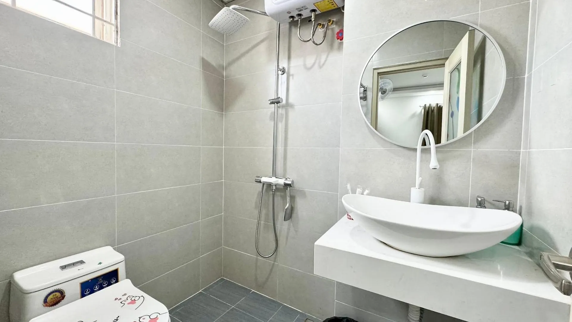 Dlux Saigon Condo Ho Chi Minh City 0*,