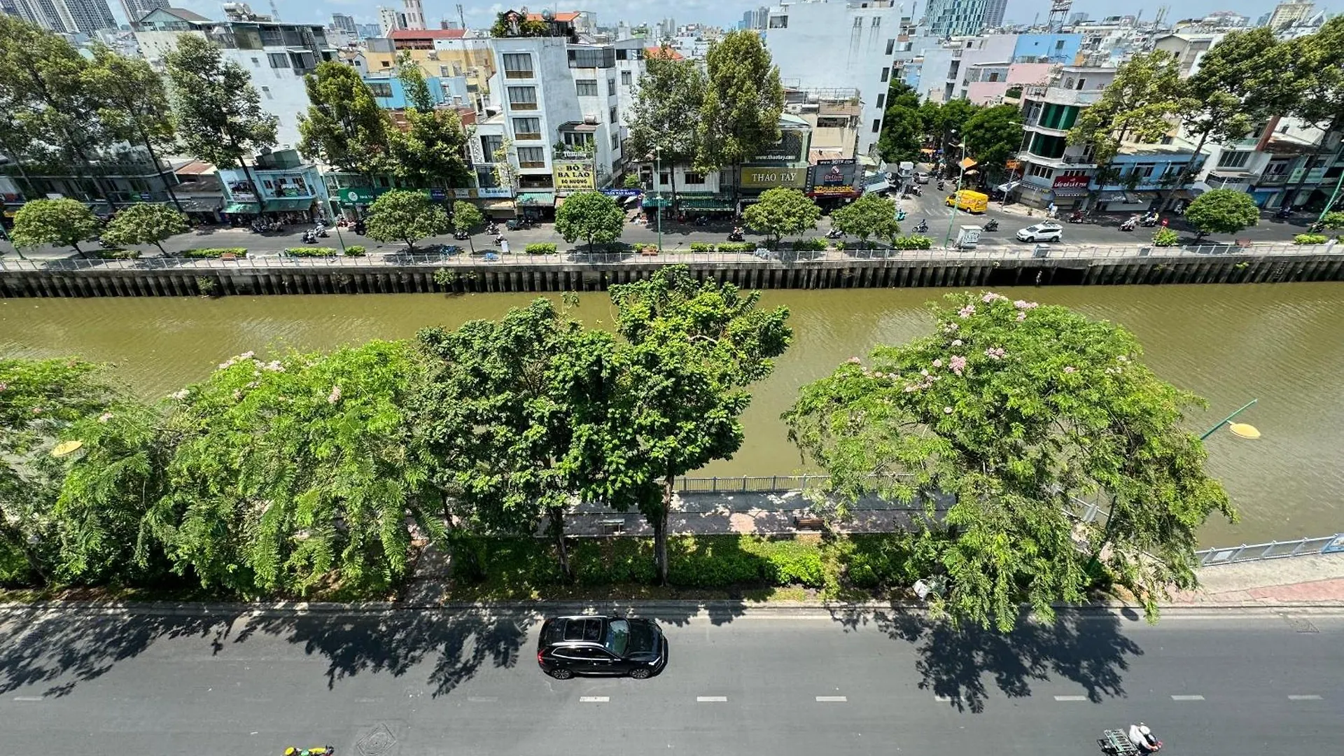 Dlux Saigon Condo Ho Chi Minh City Aparthotel